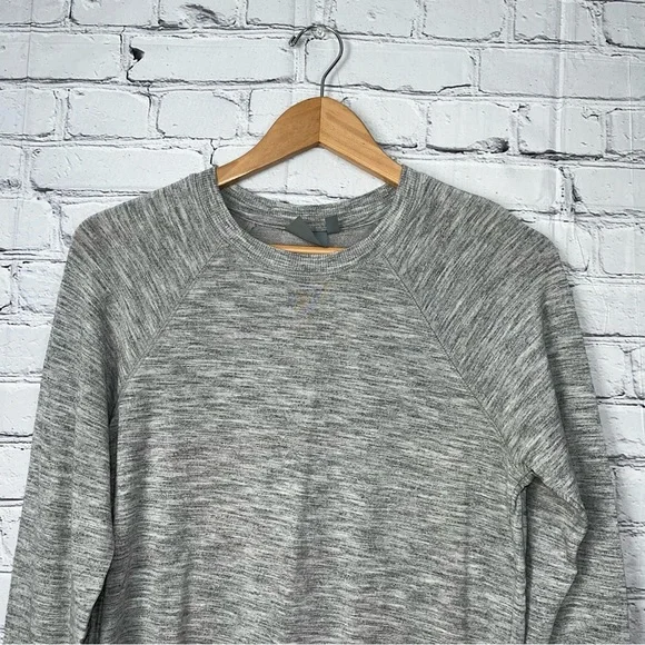 Athleta Sweatshirt Criss Cross Sweatshirt Womens Size XS Gray Casual Gym Yoga - Picture 2 of 12